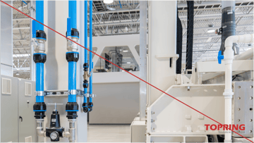 Logo rouge avec slogan sur image